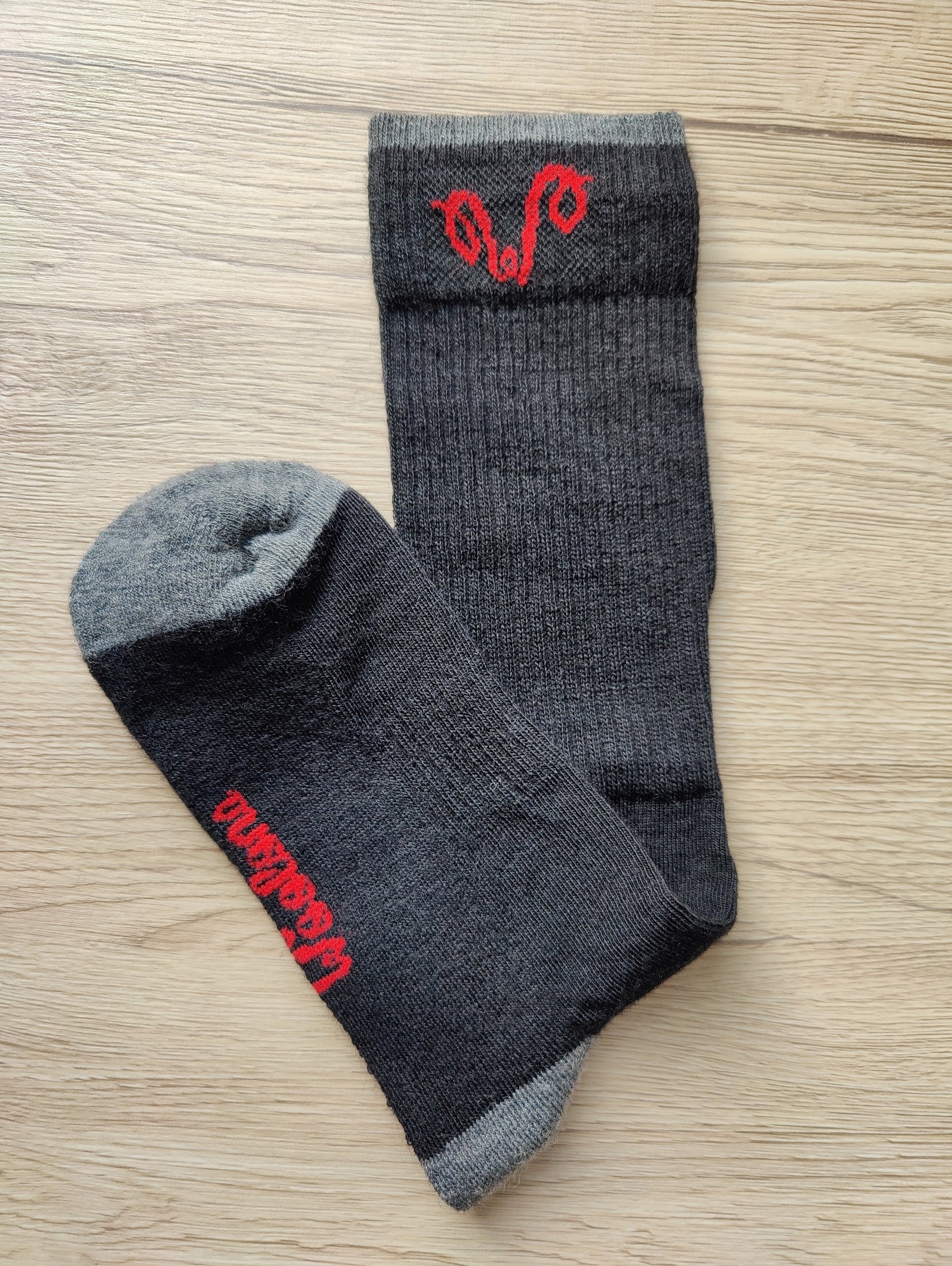 ČARAPE, KAPE, ŠALOVI, FANTOMKE, RUKAVICE, GREJAČI LEDJA I KOLENA - Merino World