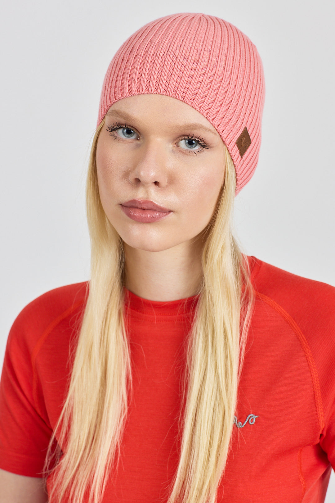 Wintry - fino pletena rebrasta kapa od 100% Merino Vune