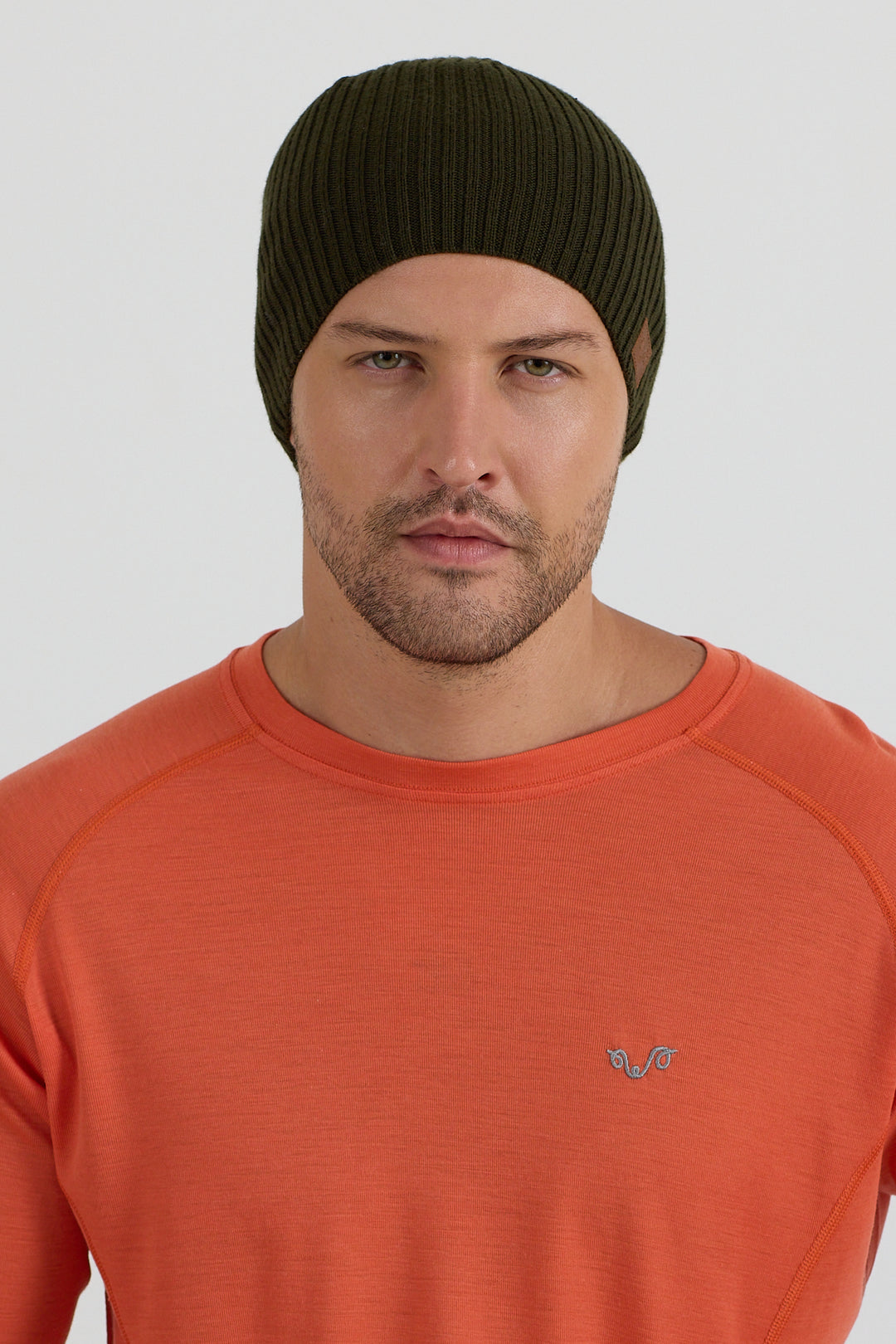 Wintry - fino pletena rebrasta kapa od 100% Merino Vune