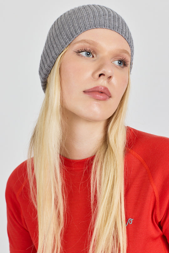 Wintry - fino pletena rebrasta kapa od 100% Merino Vune
