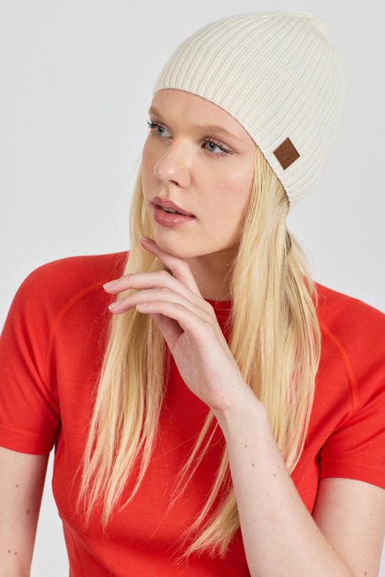 Wintry - fino pletena rebrasta kapa od 100% Merino Vune