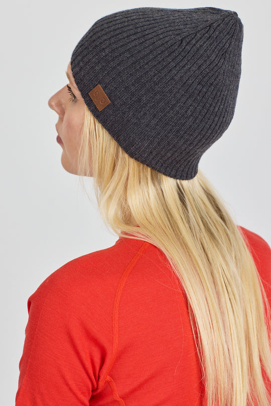 Wintry - fino pletena rebrasta kapa od 100% Merino Vune