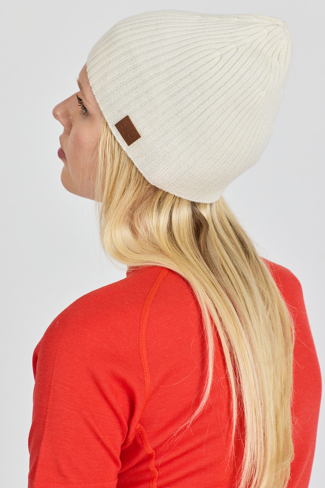 Wintry - fino pletena rebrasta kapa od 100% Merino Vune