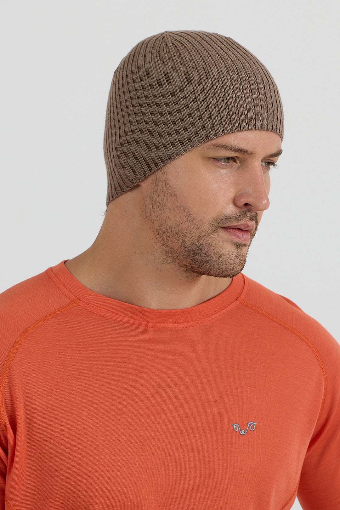 Wintry - fino pletena rebrasta kapa od 100% Merino Vune