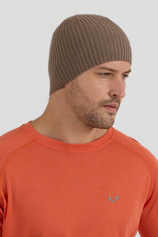 Wintry - fino pletena rebrasta kapa od 100% Merino Vune